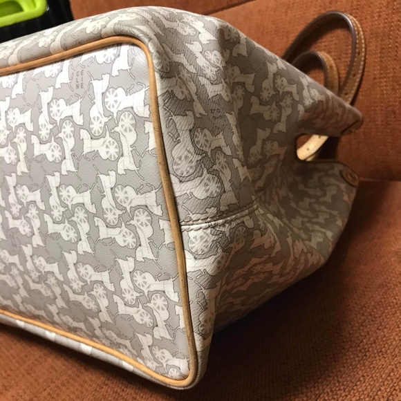 Celine - Picture 4 of 4